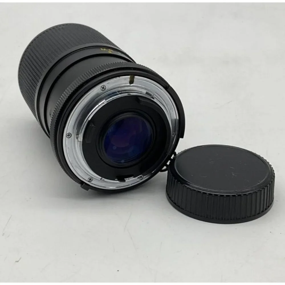 Nikon Series‎ E 35mm Film Camera, SB-E Speedlight Vivitar Lens Cases Untested
